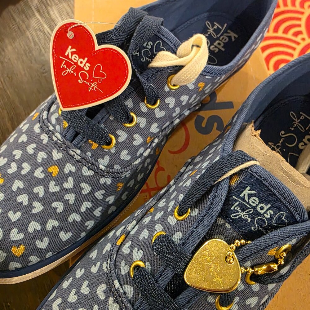 NEW Taylor Swift Keds Special Edition, size 7
